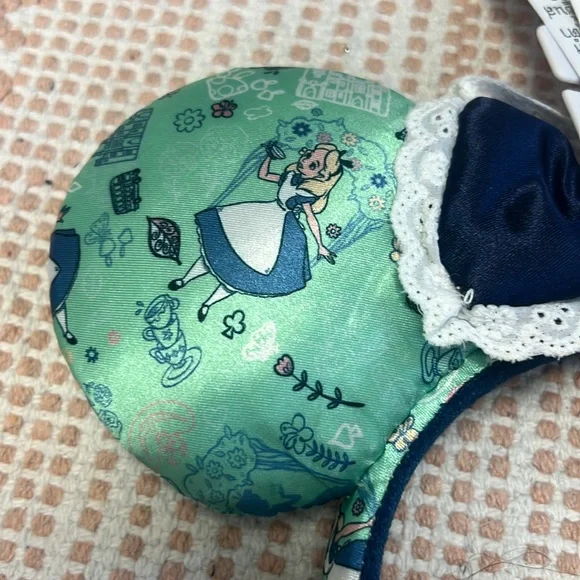 NWT Disney Alice in Wonderland Minnie Mouse Ears - Picture 3 of 6